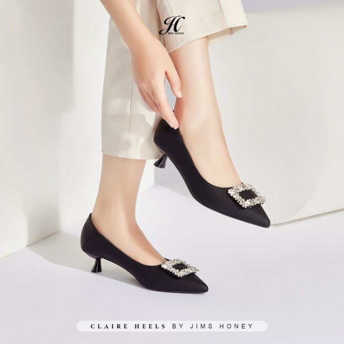 Claire Heels